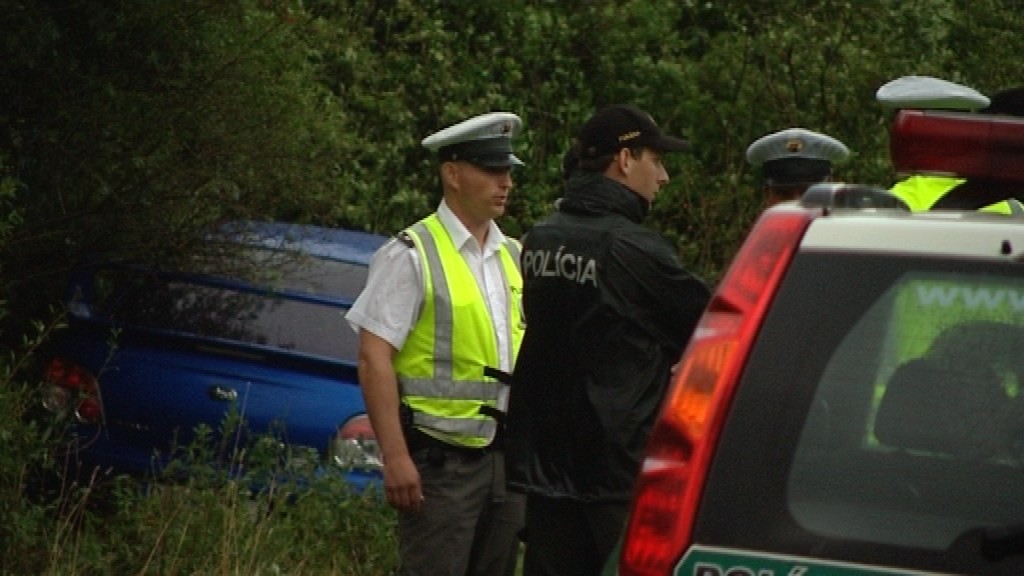 Policajti_prehliadka_vodič_útek_Trnava